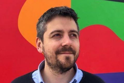 Professore presso l'Università di Bologna, è un esperto di media con un focus sulla storia, la produzione e la circolazione internazionale della televisione. Analizza l'evoluzione dello scenario mediale contemporaneo, spaziando dalla serialità ai generi comici tra Europa e Stati Uniti.